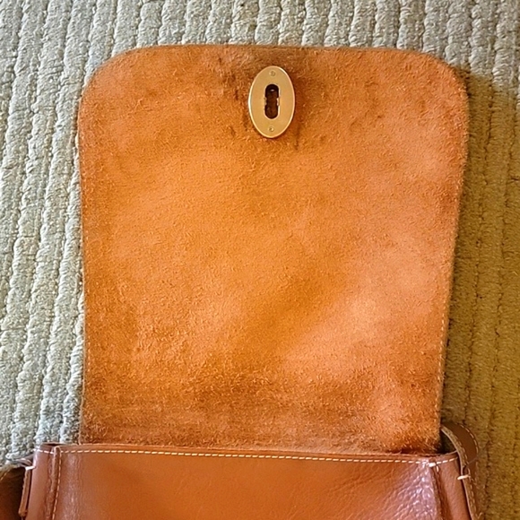 Vintage Fossil Sandle Bag purse. Used. Tan leather with gold fixtures. - Picture 6 of 9